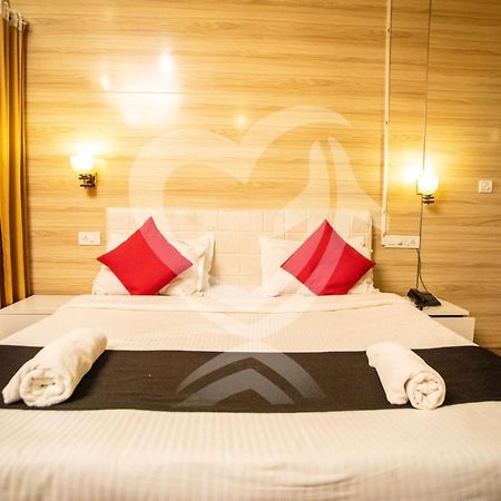 Zulu Land Cottages - Near Curlies Beach Shack And Shiva Valley - Anjuna Beach Exteriör bild